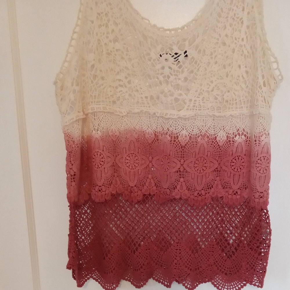 American Eagle Outfitters Pink and White Crochet Tank Top